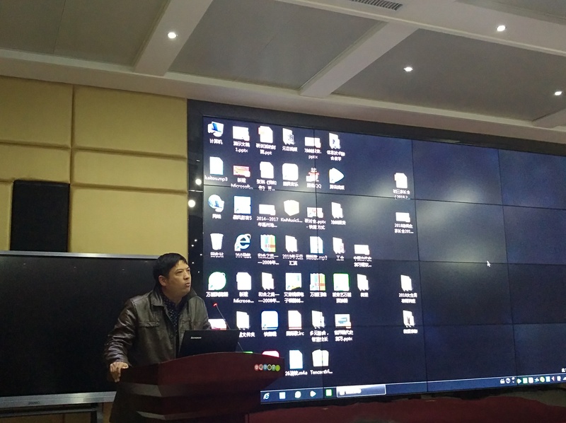 校长讲话.jpg